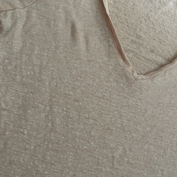 Banana Republic V-Neck - Picture 3 of 3